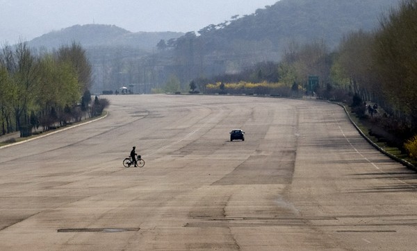 Rush hour na diaľnici v Severnej Kórei